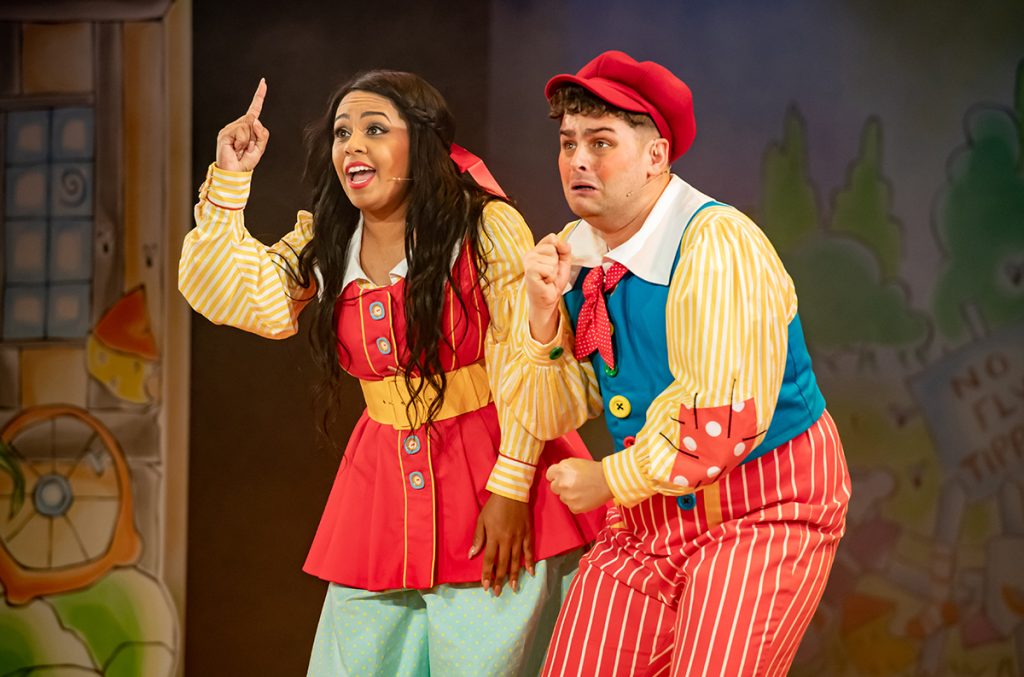 Shorelle Hepkin as Jill and Sam Glen as Jack in Jack and the Beanstalk 2019 pantomime at Oldham Coliseum Theatre. Credit Darren Robinson