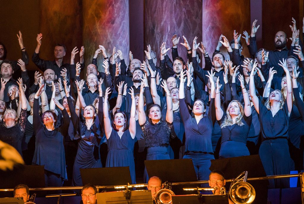 The Chorus of Opera North in Turandot. Photo credit Tristram Kenton