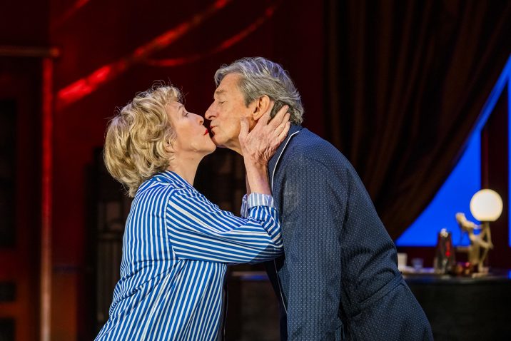 Patricia Hodge (Amanda) and Nigel Havers (Elyot) - Private Lives Photographer: Tristram Kenton