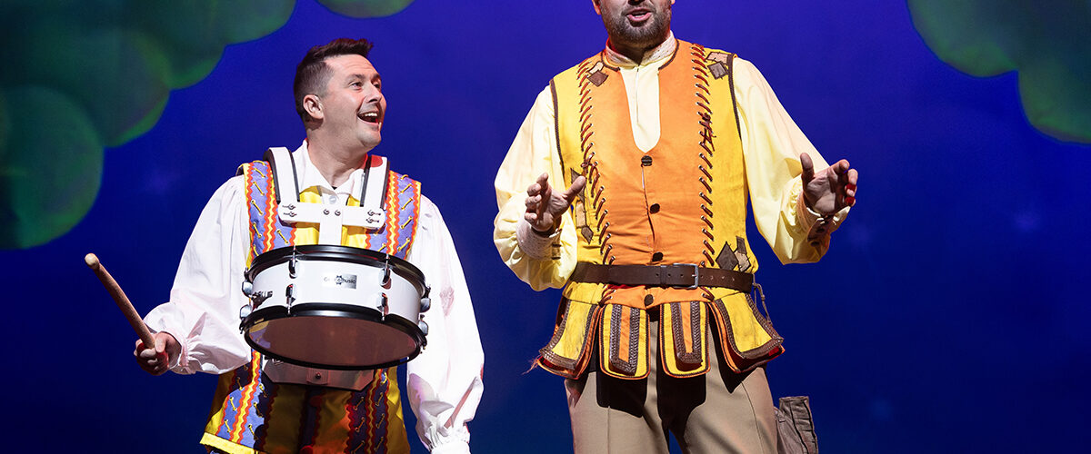 Ben Nickless as Silly Simon and Jason Manford as Jack in Jack and the Beanstalk