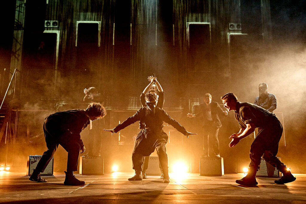 Hamlet Hail to the Thief (Photo by Manuel Harlan)