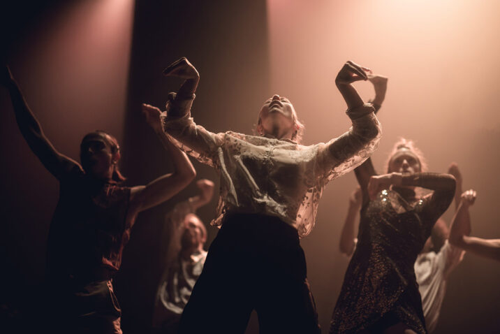 Theatre of Dreams - Tom Visser