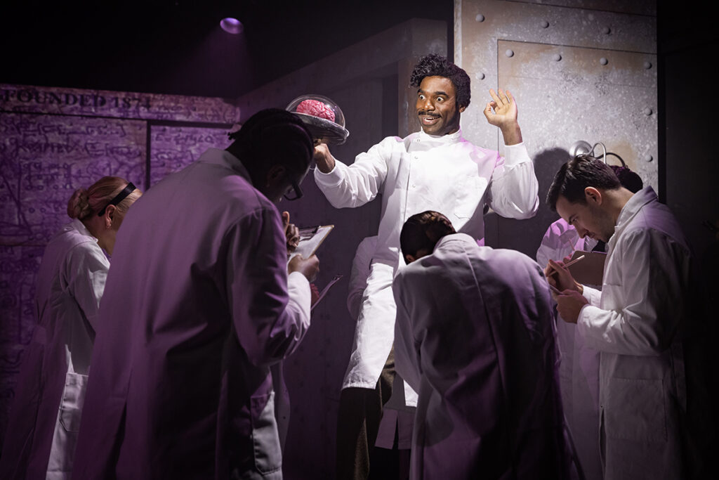 ORE ODUBA AND ENSEMBLE PHOTO BY MARK SENIOR