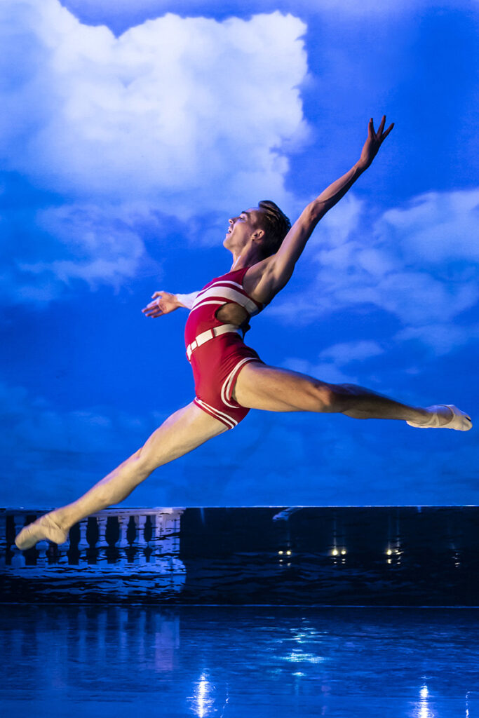 Matthew Bourne's The Red Shoes Credit: Johan Persson