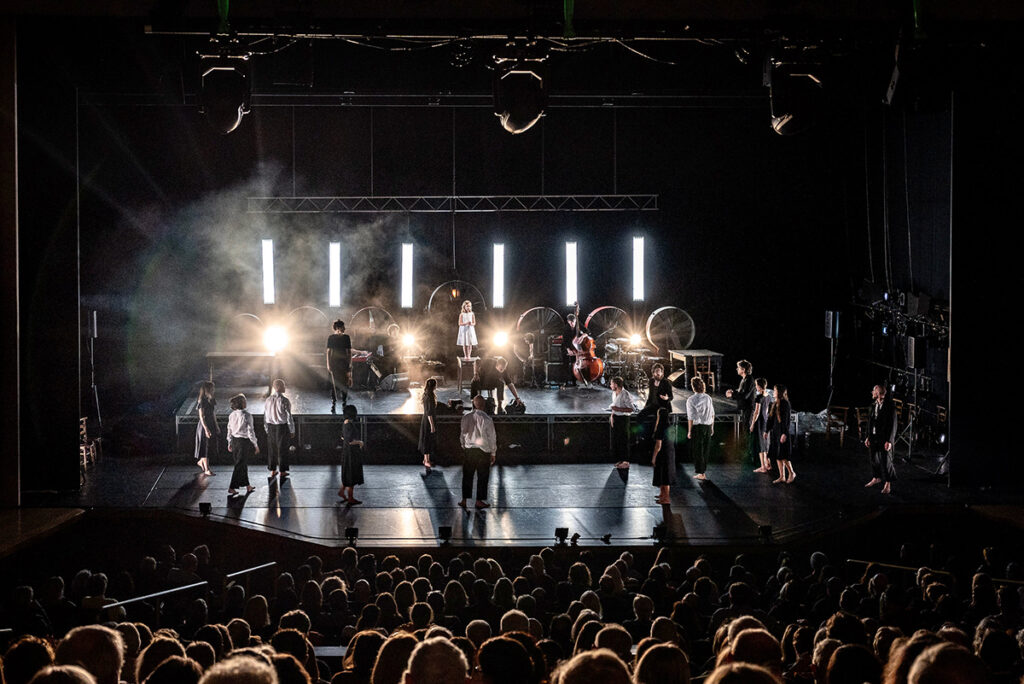 Dance Consortium - Michael Keegan-Dolan's MÁM, photo - Ros Kavanagh