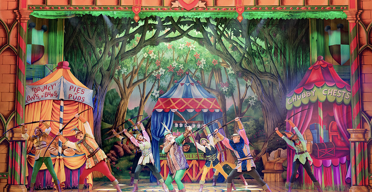 Jason Manford and ensemble in Robin Hood