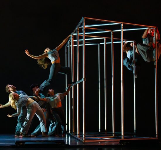 Hidden by Motionhouse. Image by Dan Tucker