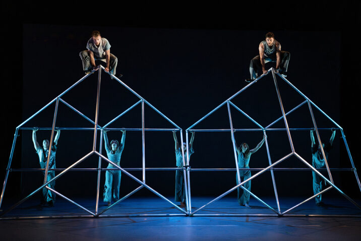 Hidden by Motionhouse. Image by Dan Tucker