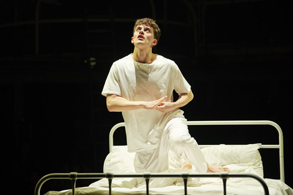 Jake Dunn (Joey _ Brink _ Soldier)_Road at the Royal Exchange Theatre Photo Ros Kavanagh