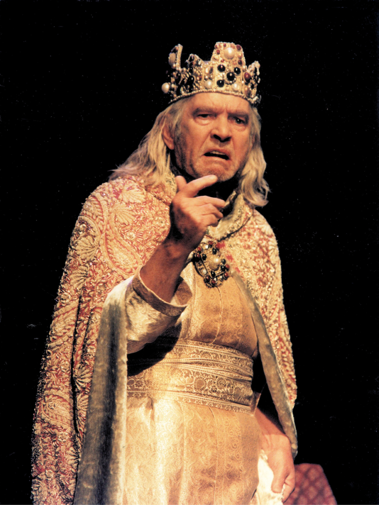 Tom Courtenay in King Lear (1999) - Photo by Tristram Kenton
