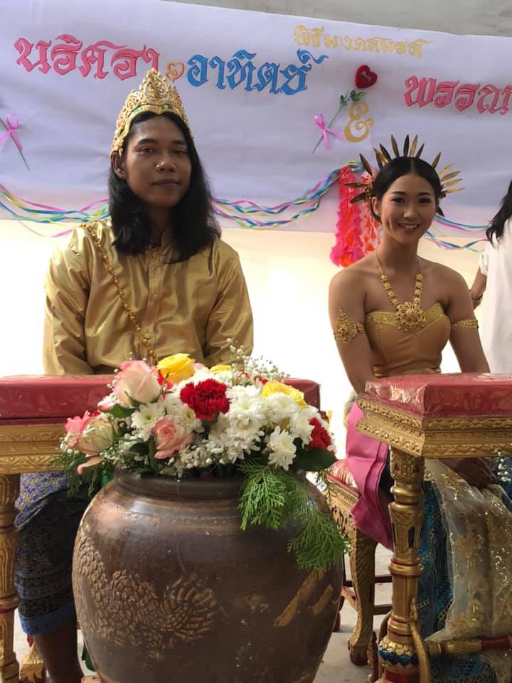 Moradokmai Theatre Community from Thailand: Atit and Maey get married