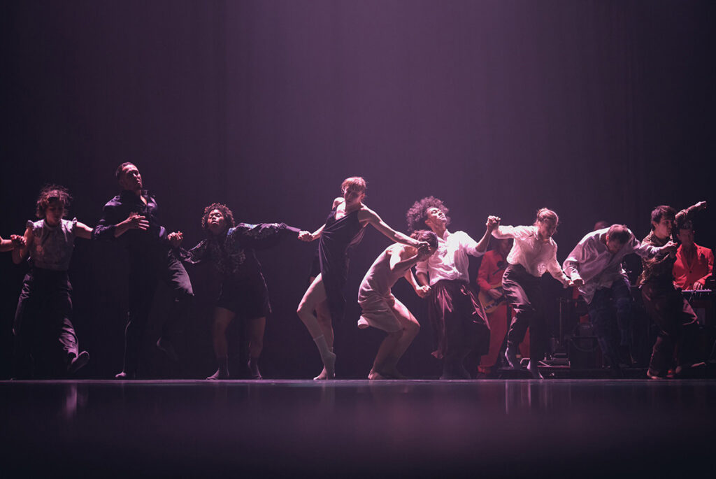 Theatre of Dreams - Tom Visser