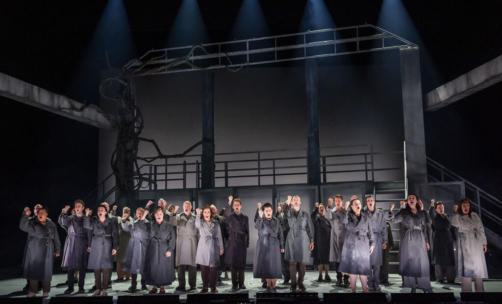 Susanna by Handel. An Opera North production in partnership with Phoenix Dance Theatre.Photo by Tristram Kenton